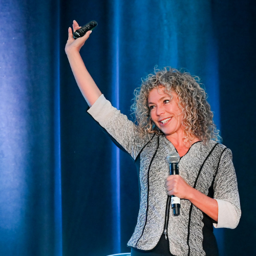 Isabelle en conférence sur la gestion du changement
